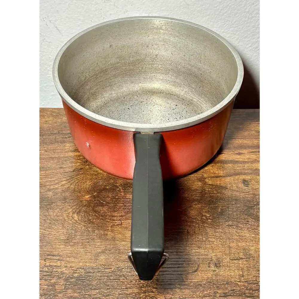 Vintage Club Aluminum Cookware 2 Quart Brown Saucepan Sauce Pot With Lid